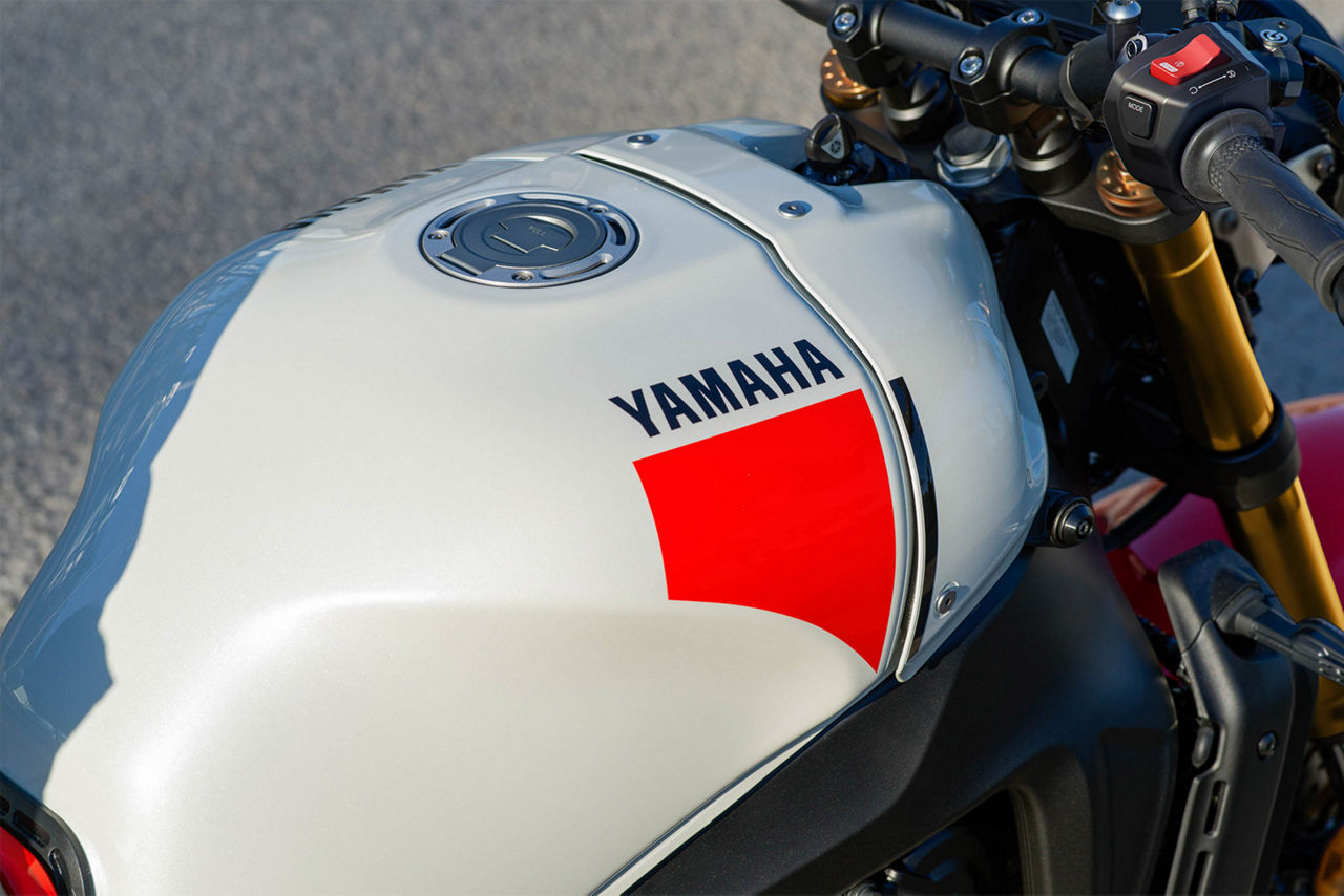 Race-inspired fuel tank                                                                                                                                                                                                                                   