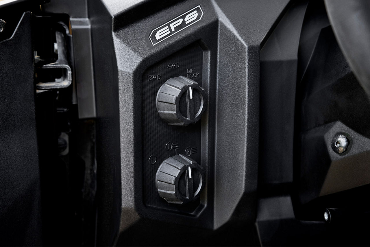 On-Command 4WD system                                                                                                                                                                                                                                     