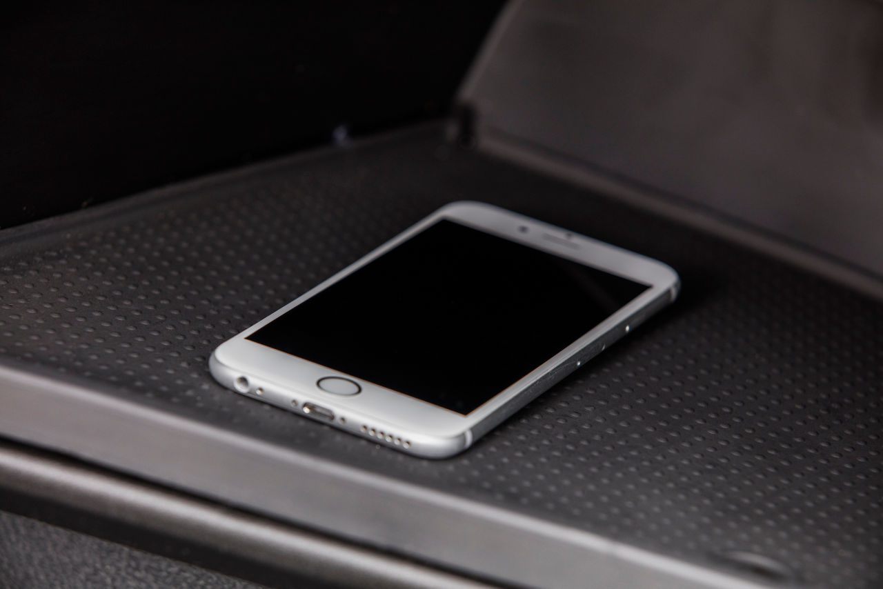 Storage Bin with No-Slip Mat                                                                                                                                                                                                                              